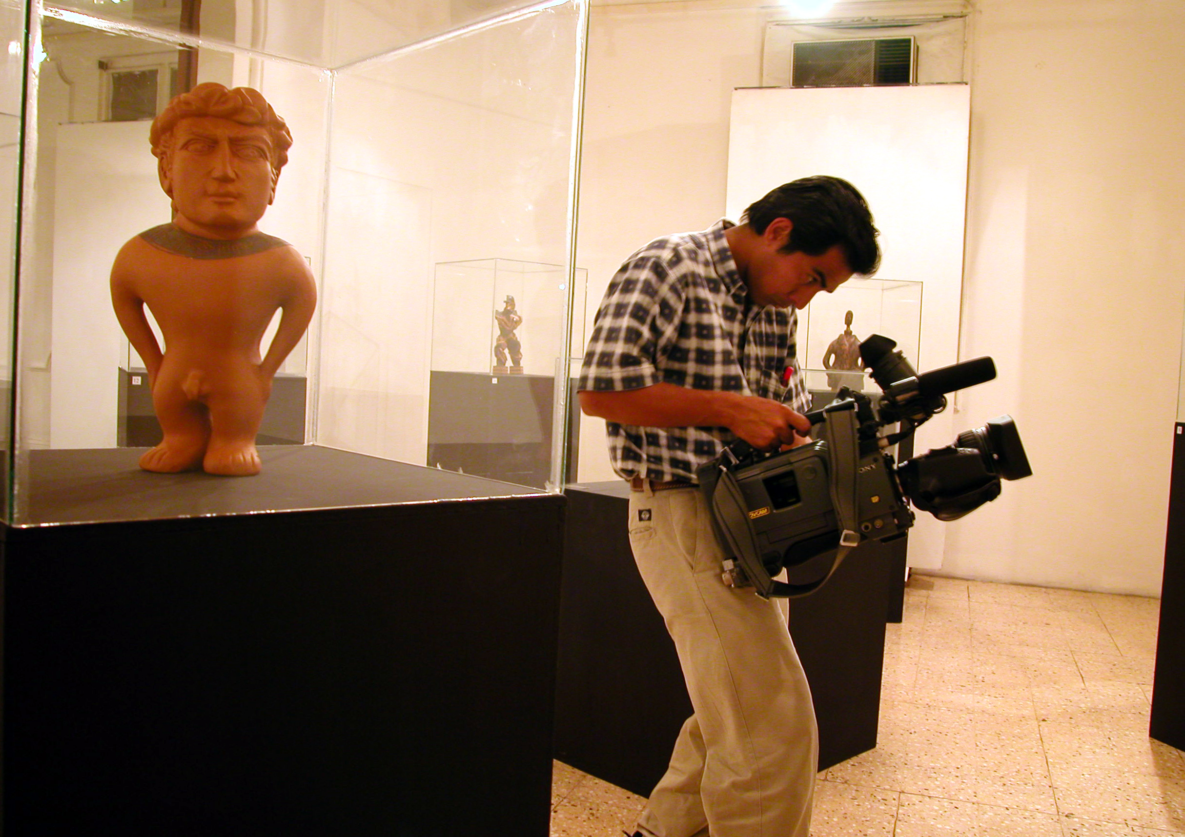 Primera Exposición Guguchachis